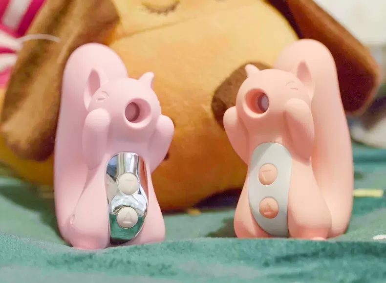 <strong>กระรอกน้อย สั่นดูดเสียว 10 ฟังก์ชัน</strong> <br><font color=#FF0000>รหัสสินค้า: AA153</font><br>