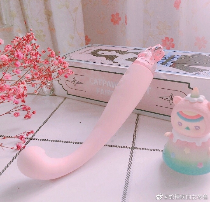 <strong>แท่งสอดสั่น iobanana</strong> <br><font color=#FF0000>รหัสสินค้า: AA197</font><br>