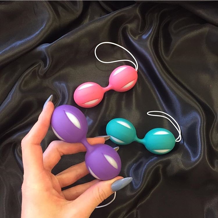 <strong>จุกก้น2ปล้อง สีสวย</strong><br><font color=#FF0000>รหัสสินค้า: L04</font><br>